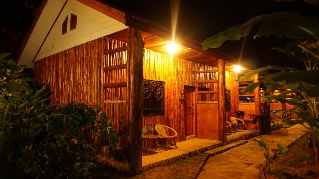 Khun Mai Baan Suan Resort Mae Ai Exterior foto