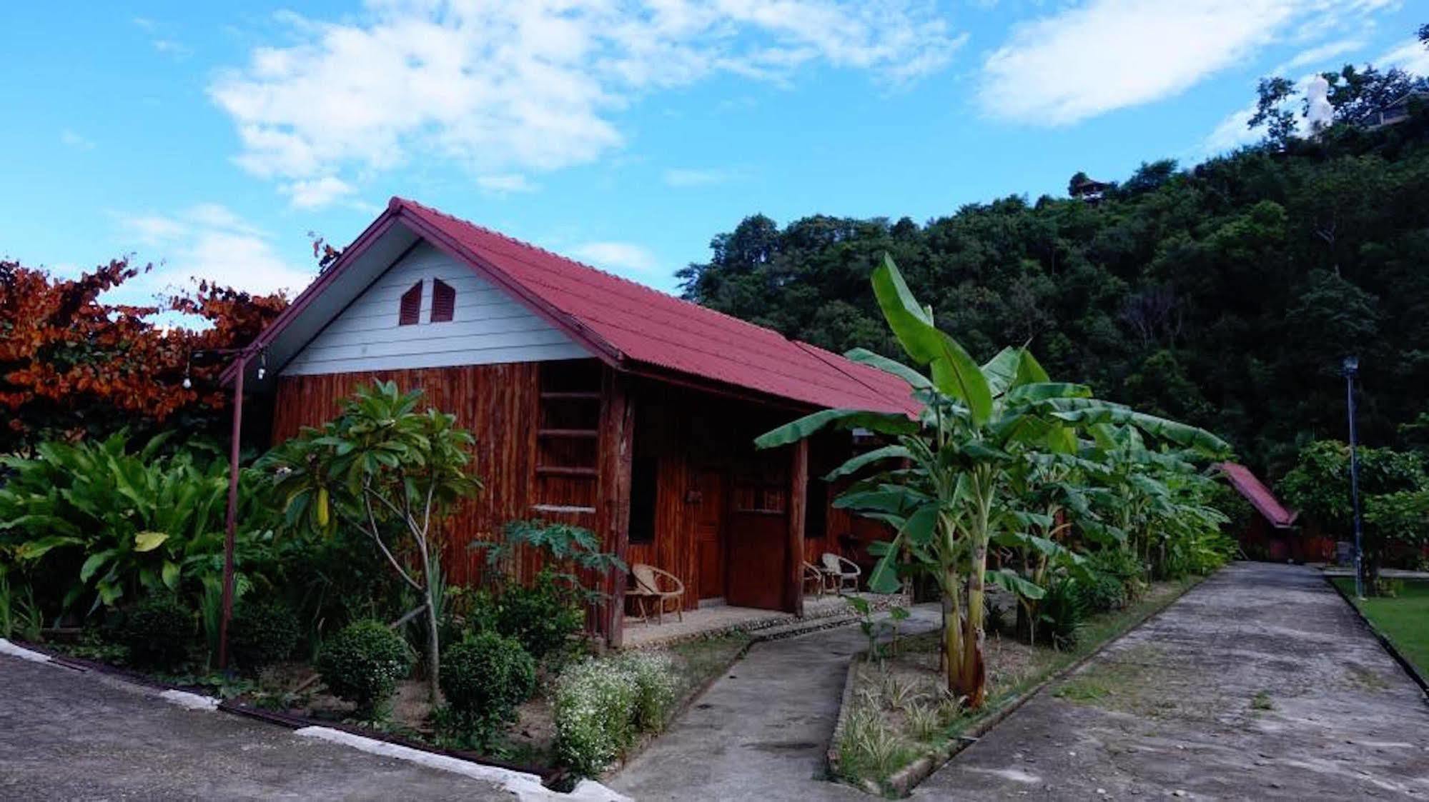 Khun Mai Baan Suan Resort Mae Ai Exterior foto