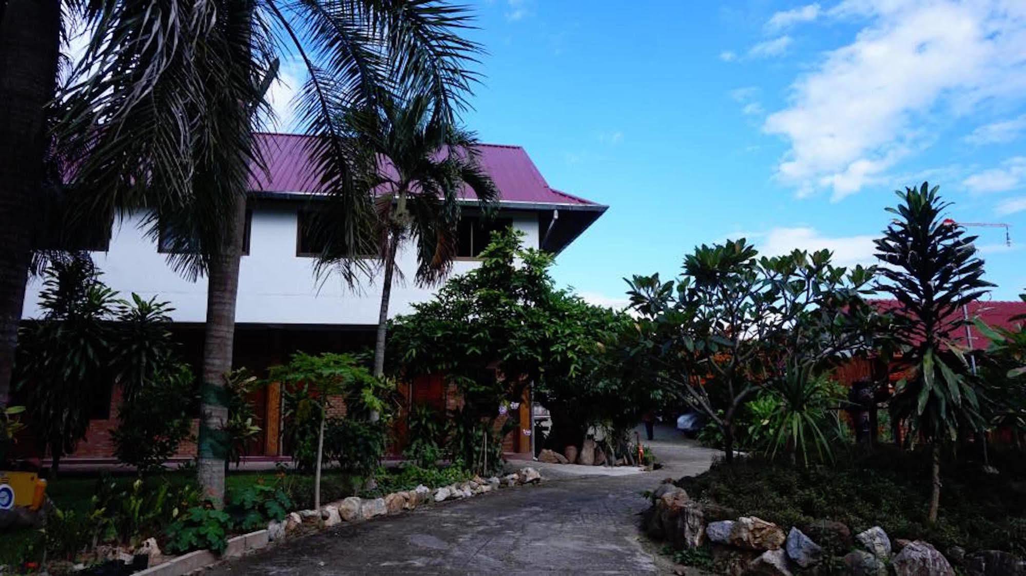 Khun Mai Baan Suan Resort Mae Ai Exterior foto